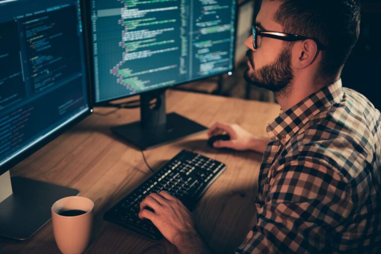 Analista Programador: qué hace, en qué trabaja y sueldos de hasta $1.600.000