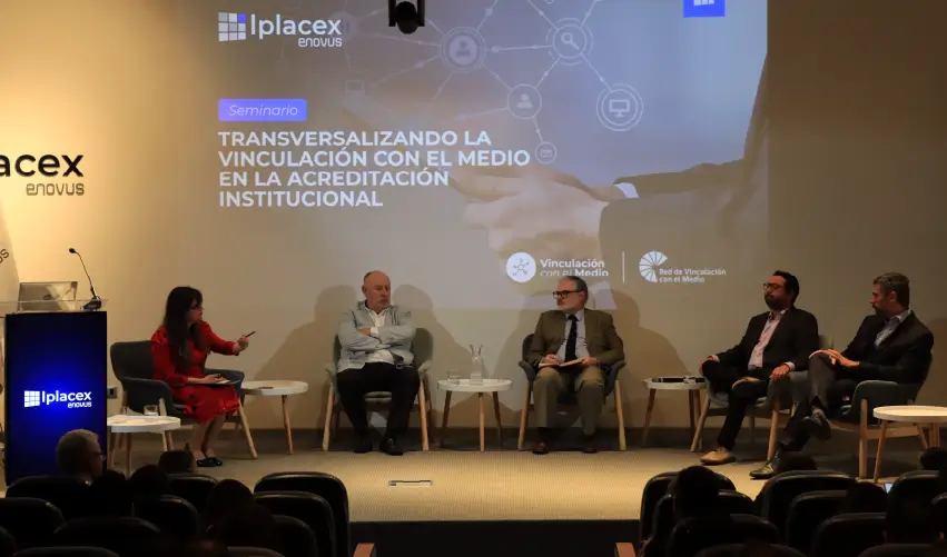 Encuentro por la Vinculación con el Medio tuvo sede en Iplacex