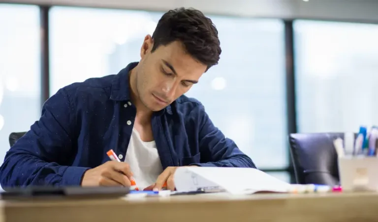 ¿Qué carreras cortas y bien pagadas estudiar en Chile?