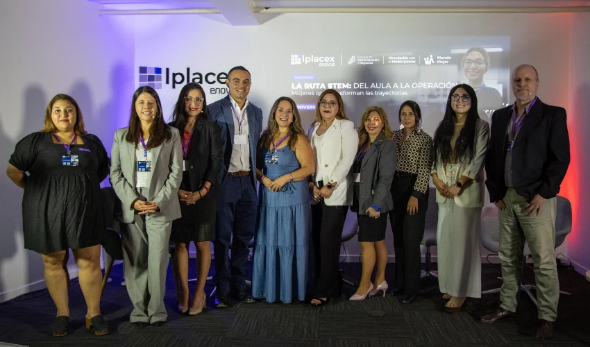 Seminario La Ruta STEM: expertos analizan el liderazgo e impacto femenino en sectores estratégicos