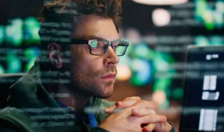 ¿Qué hace un Técnico en Redes e Infraestructura Cloud y por qué tiene alta demanda laboral? 